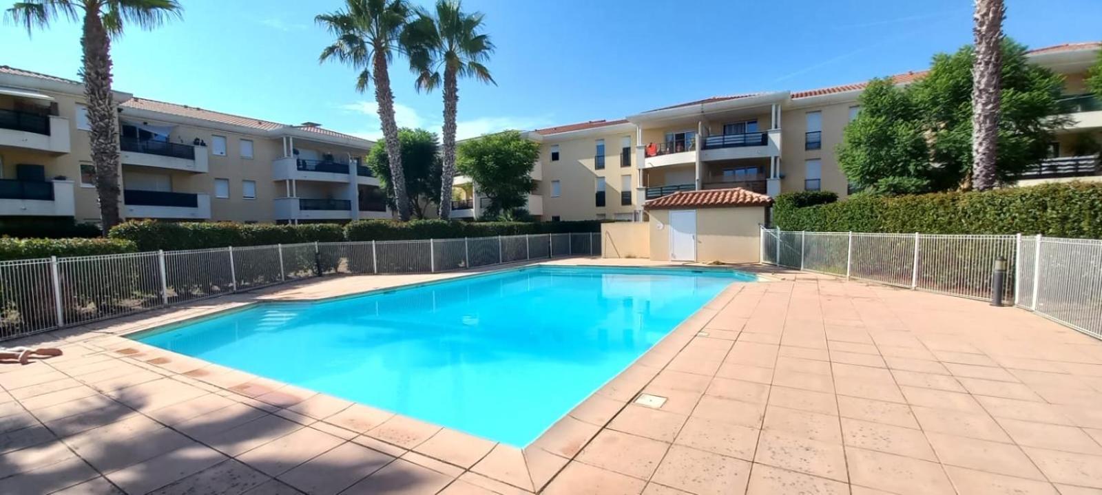 L'azureenne Vue Sur Piscine